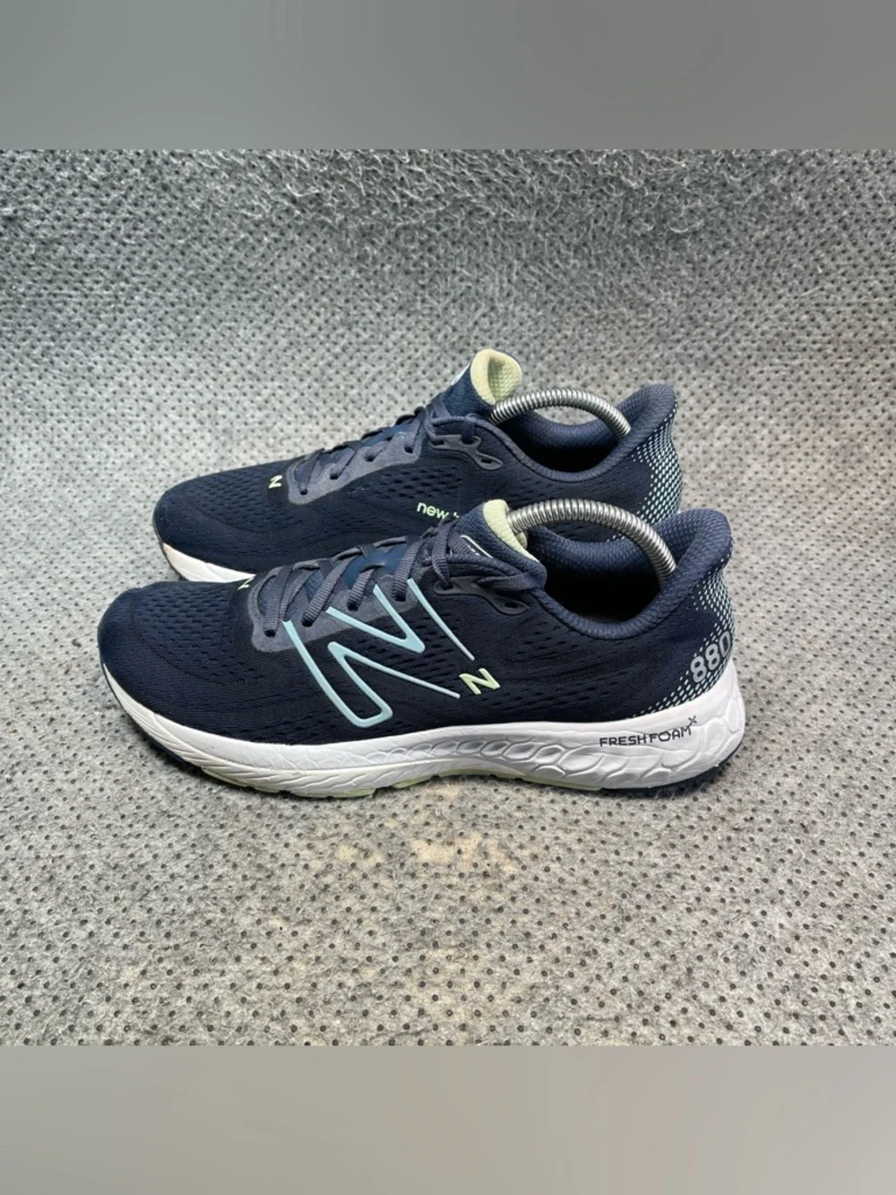 New Balance Fresh Foam 880 Navy Blue Running Shoes Size 9 Men’s